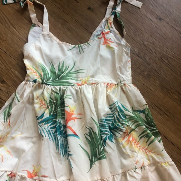 SHEIN Tropical Dress - Picture 12 of 13